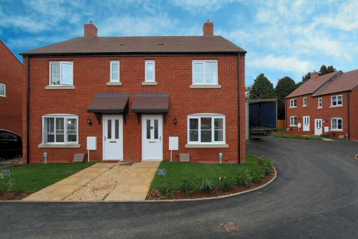 3 Bedroom Semi-Detached House To Rent In Jenkinson Road, Banbury, Oxon, OX16