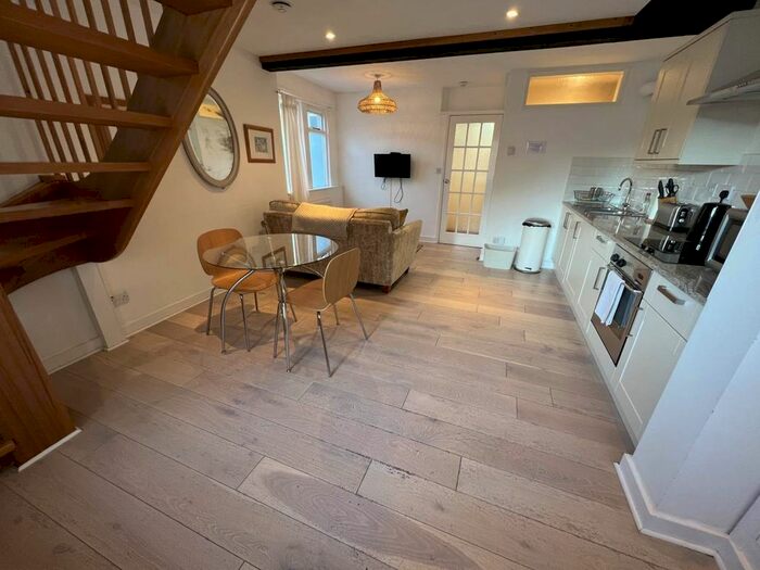 1 Bedroom Maisonette To Rent In Silver Street, Bradford On Avon, Wiltshire, BA15