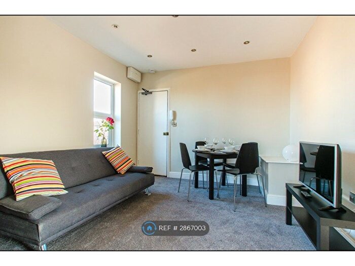 1 Bedroom Flat To Rent In Upper Stone Street, Maidstone, ME15