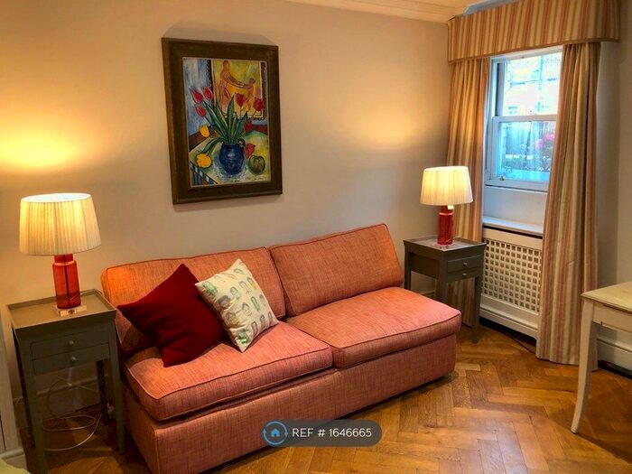 Studio To Rent In Grove Lane, London, SE5