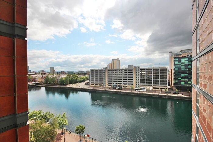 2 Bedroom Flat For Sale In The Quays, Salford, M50