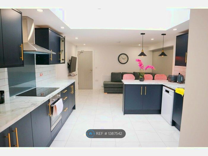 5 Bedroom Terraced House To Rent In Hugh Road, Coventry, CV3