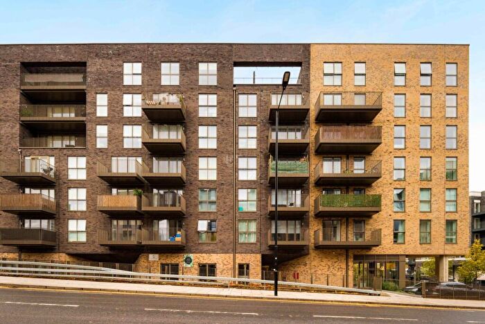 3 Bedroom Flat For Sale In Wenborn Building, Penny Brookes Street, Stratford, London, E15