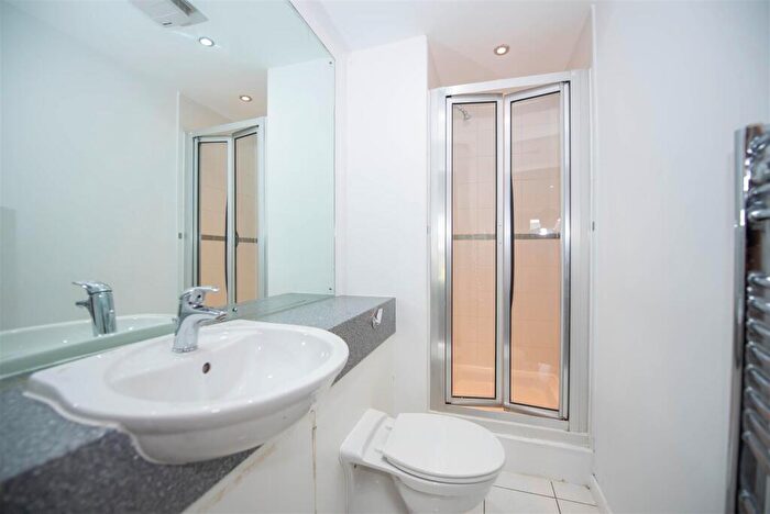 2 Bedroom Apartment To Rent In One Fletchergate, NG1