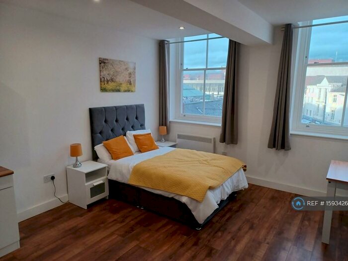 Studio To Rent In The Webberley, Stoke-On-Trent, ST1