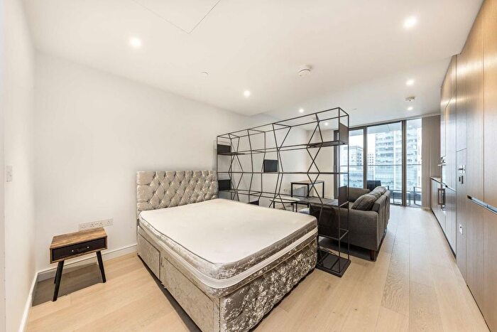 Studio To Rent In Park Drive, Canary Wharf, E14