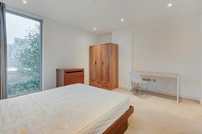 2 Bedroom Flat To Rent In Camley Street, London, N1C