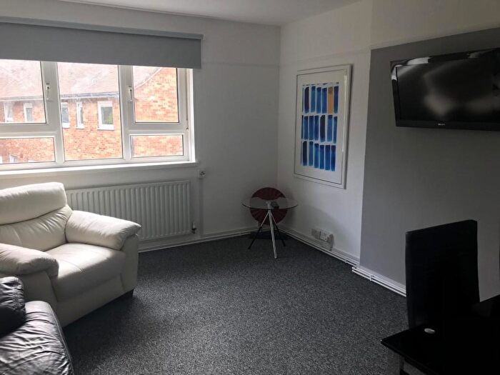 2 Bedroom Flat To Rent In Norfolk Street, Southsea, Hampshire, PO5