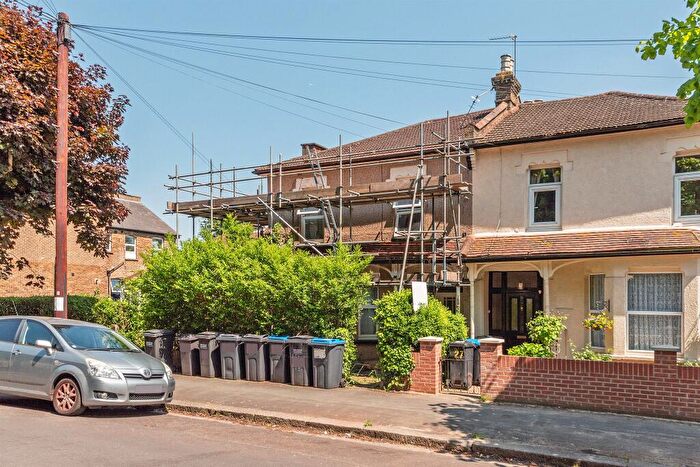 1 Bedroom Flat To Rent In Avondale Road, South Croydon, CR2