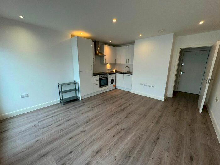 1 Bedroom Flat To Rent In Sheila Court, Cranbrook Mews, London, E17