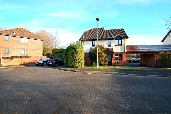 1 Bedroom Semi-Detached House To Rent In Sandringham Road, Petersfield., GU32