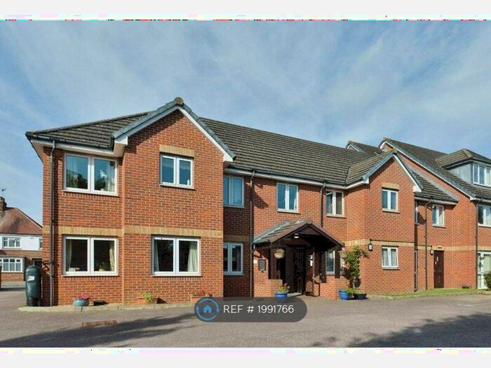 1 Bedroom Flat To Rent In Bagshot Court, Bletchley, Milton Keynes, MK2