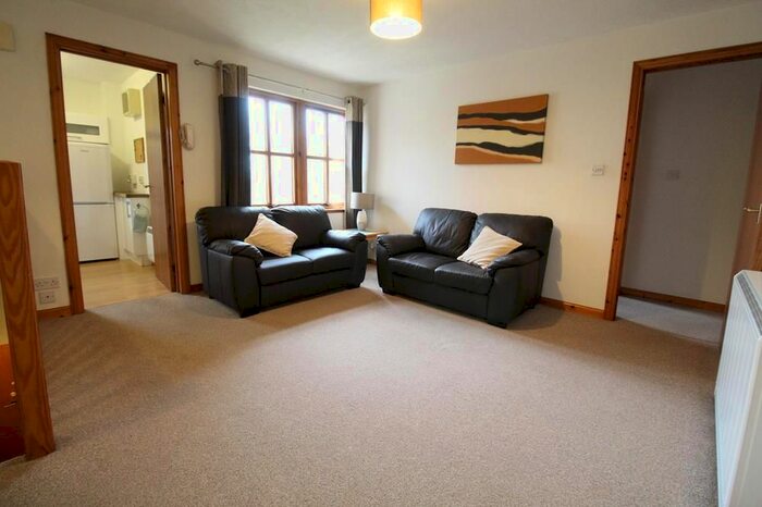 2 Bedroom Flat To Rent In Broadstraik Avenue, Elrick, AB32