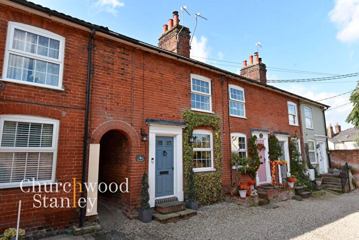 2 Bedroom Cottage For Sale In The Park, Manningtree, CO11