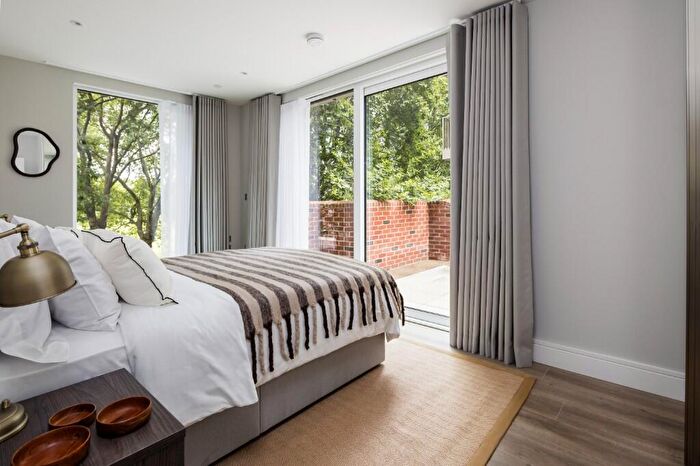 2 Bedroom Apartment To Rent In Neptune Wharf, London, SE8