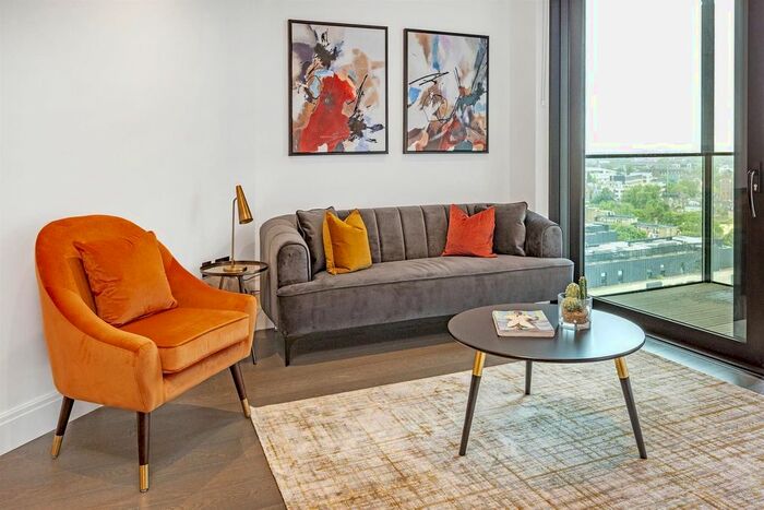 2 Bedroom Flat To Rent In The Dumont, Albert Embankment, Nine Elms, London, SE1