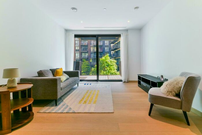 1 Bedroom Apartment To Rent In Legacy Building, Embassy Gardens, London, SW11