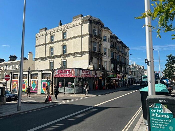 3 Bedroom Flat To Rent In Sillwood Terrace, Brighton, BN1