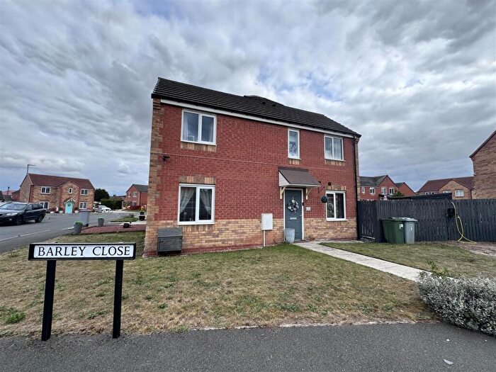 3 Bedroom Semi-Detached House For Sale In Barley Close, New Ollerton, Newark, NG22