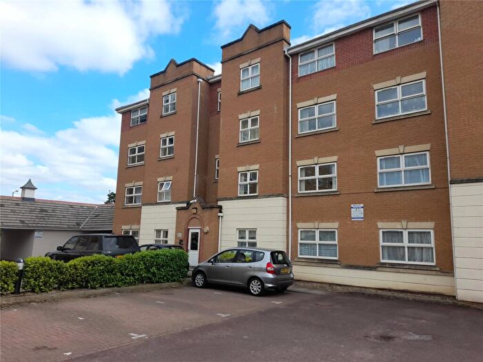 1 Bedroom Flat To Rent In Pickfords Gardens, Slough, Berkshire, SL1