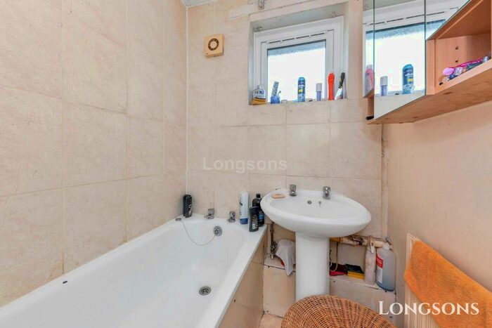 3 Bedroom Terraced House For Sale In Changi Road, Watton, IP25