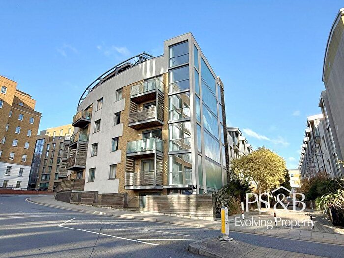 2 Bedroom Flat To Rent In Sharpthorne Court, Cheapside, Brighton, BN1