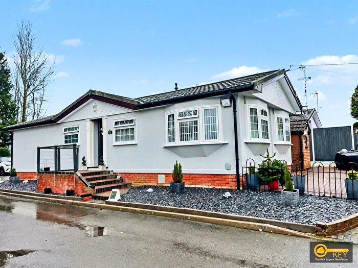 2 Bedroom Park Home For Sale In Harvest Hill Park, Oak Lane, Allesley, CV5