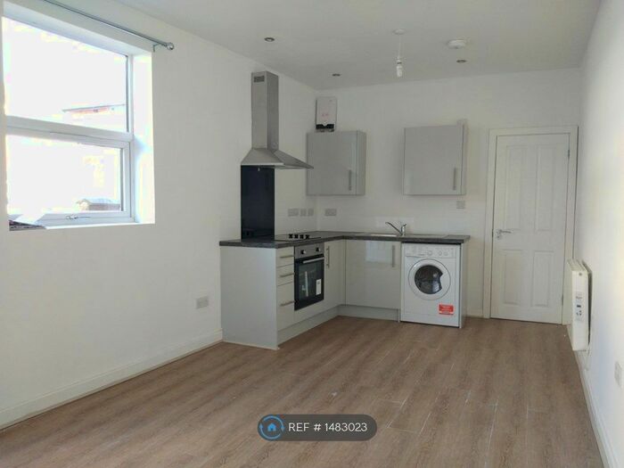 1 Bedroom Flat To Rent In Grosvenor Road, Rugby, CV21