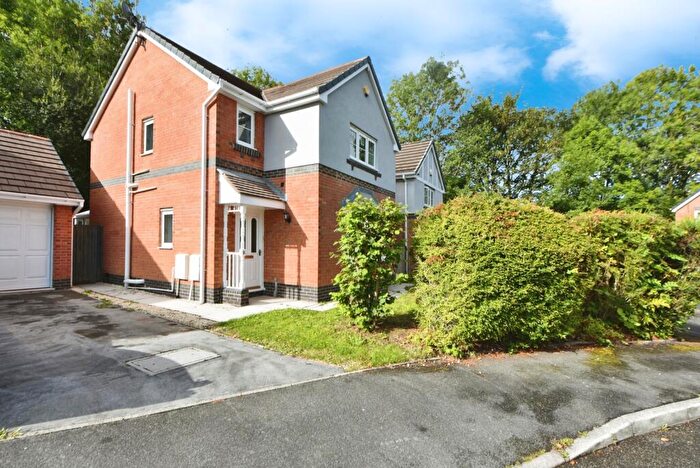 3 Bedroom Detached House For Sale In Westwood Avenue, Hyde, Greater Manchester, SK14