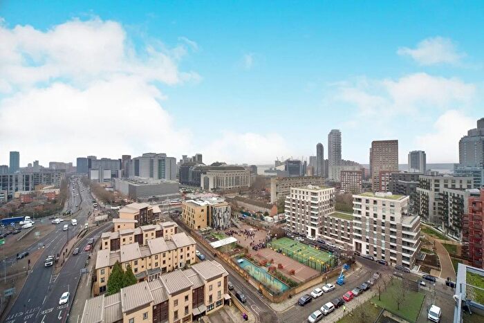 4 Bedroom Flat For Sale In Blashill Court, E14