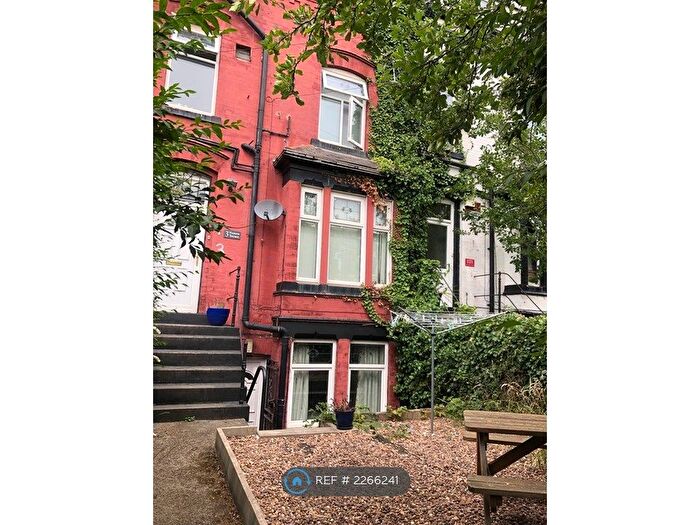 4 Bedroom Terraced House To Rent In Victoria Terrace, Leeds, LS3