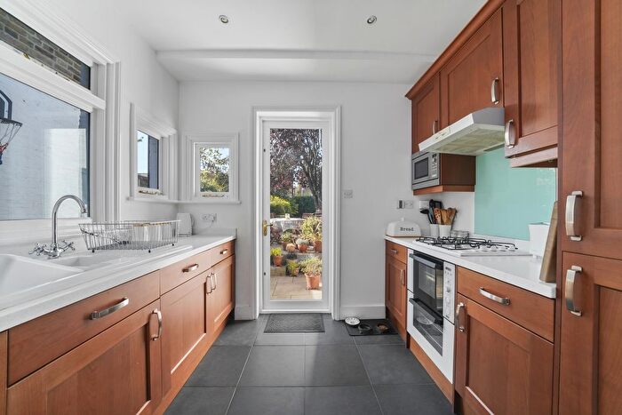 4 Bedroom Terraced House For Sale In Osterley Park View Road, Hanwell, W7