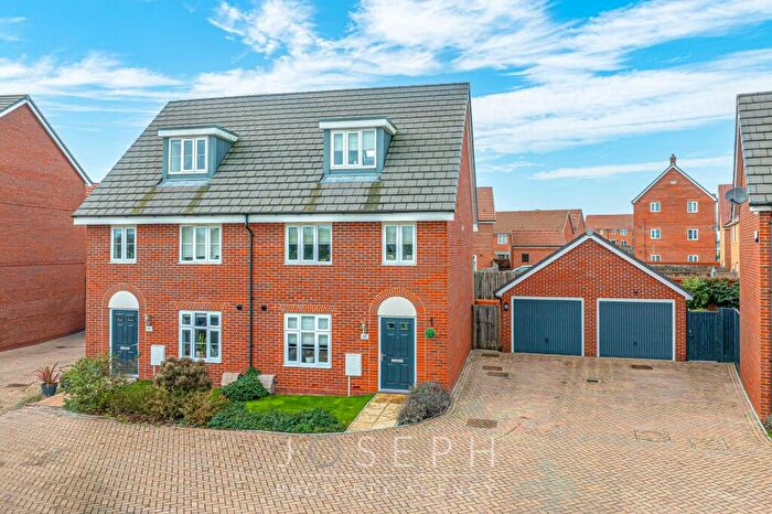 3 Bedroom Semi-Detached House For Sale In Felchurch Road, Sproughton, IP8