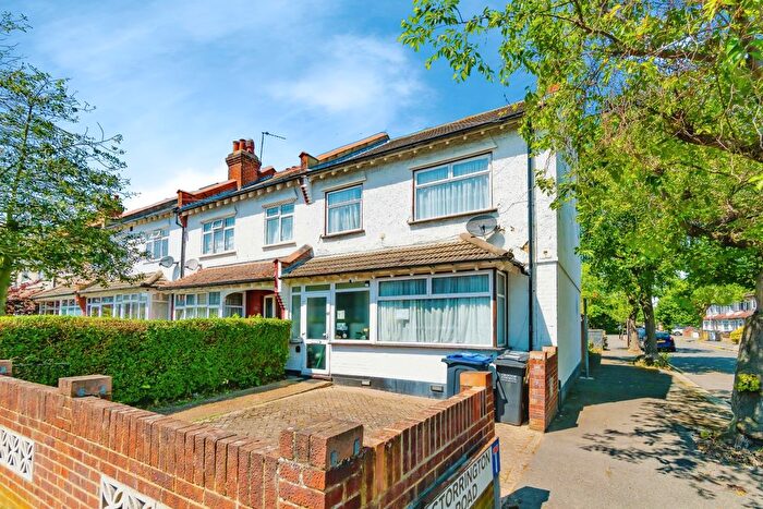 3 Bedroom End Of Terrace House For Sale In Grant Road, Croydon, CR0