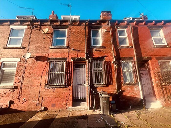 2 Bedroom Terraced House To Rent In East Park Mount, Leeds, West Yorkshire, LS9