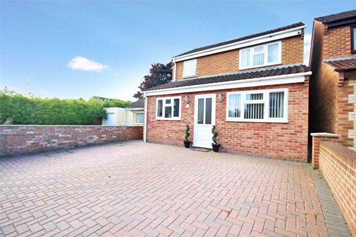 3 Bedroom Detached House To Rent In Ermin Street, Stratton, Swindon, Wiltshire, SN3