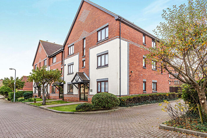 1 Bedroom Flat To Rent In Armory Lane, Portsmouth, PO1