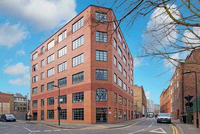 3 Bedroom Flat To Rent In Galt Road, Portsmouth, Hampshire, PO6