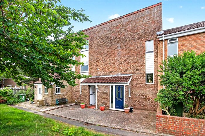 4 Bedroom Terraced House For Sale In Nuthurst, Bracknell, RG12