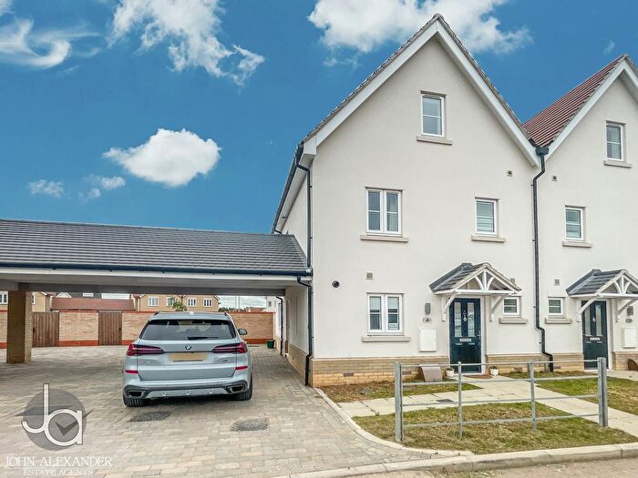 4 Bedroom Semi-Detached House To Rent In Heather Honey Mews, Tiptree, Colchester, CO5