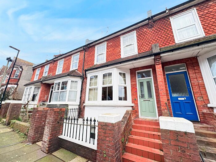 1 Bedroom Flat For Sale In Gore Park Road, Eastbourne, BN21