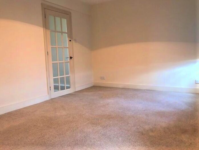 Studio To Rent In Grand Parade, High Street, Crawley, West Sussex, RH10