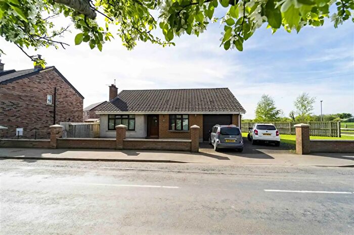 3 Bedroom Detached Bungalows For Sale In B Halfpenny Gate Road, Moira, BT67