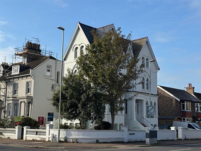 1 Bedroom Flat For Sale In Rowlands Road, Worthing, BN11