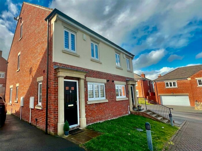 3 Bedroom House To Rent In Millstone Close, Burley In Wharfedale, Ilkley, West Yorkshire, Uk, LS29