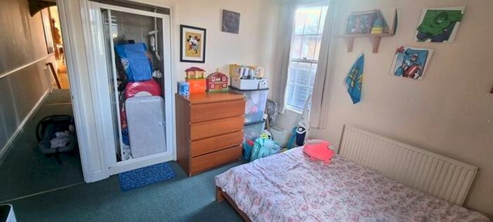 2 Bedroom Flat To Rent In B Kingston Road, South Wimbledon, London, SW19