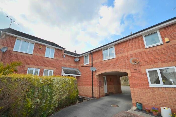 1 Bedroom Town House To Rent In Deepwell Avenue, Halfway, Sheffield, S20