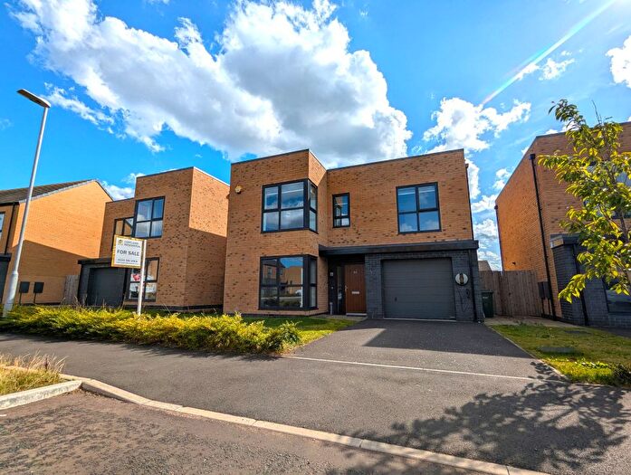 4 Bedroom Detached House To Rent In Aspen Close, Birtley, Chester Le Street, DH3