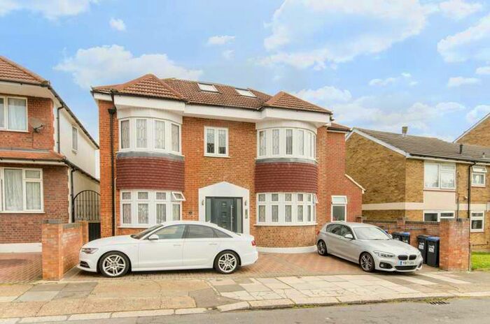 1 Bedroom Flat To Rent In Ivy Road, Southgate, N14