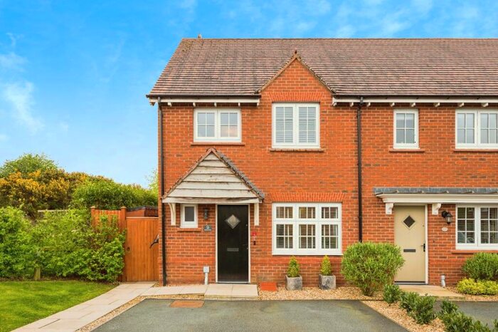3 Bedroom Semi-Detached House For Sale In Oakland Way, Penymynydd, Chester, Flintshire, CH4